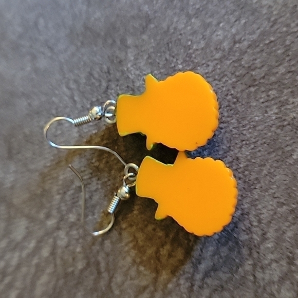 3/$30 VTG Acrylic Irish Leprechaun St. Patrick's Dangle Hook Earrings - Picture 4 of 7